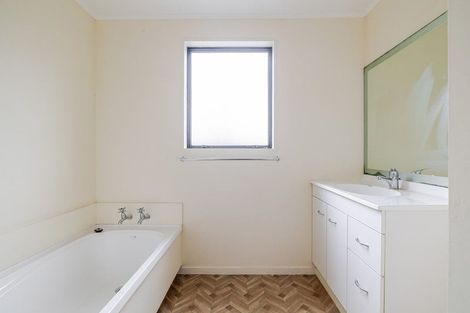 Photo of property in 136 Kelvin Grove Road, Kelvin Grove, Palmerston North, 4414