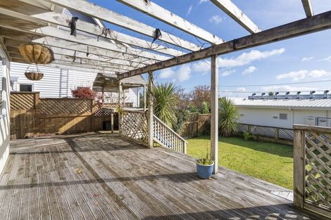 Photo of property in 14 Rainsford Street, Moturoa, New Plymouth, 4310