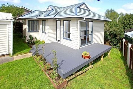 Photo of property in 19 Sabot Place, Massey, Auckland, 0614