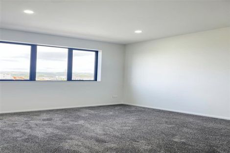 Photo of property in 8 Harikoa Way, Karaka, 2113