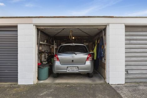 Photo of property in 2/39 Lake Road, Devonport, Auckland, 0624