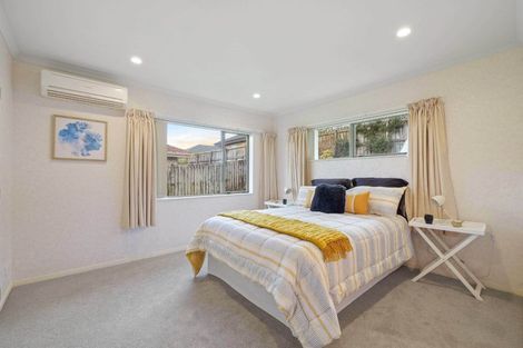 Photo of property in 74 Hillwell Drive, Henderson, Auckland, 0612