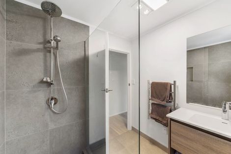Photo of property in 45 Saint James Street, Richmond Heights, Taupo, 3330