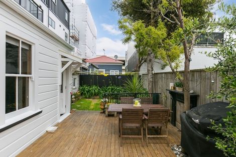 Photo of property in 14 Constable Street, Newtown, Wellington, 6021
