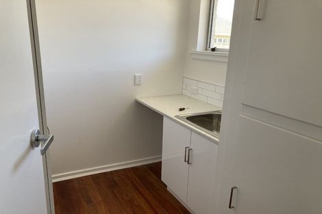 Photo of property in 4a Armstrong Avenue, Saint Martins, Christchurch, 8022