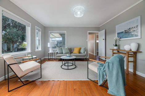 Photo of property in 82 Rosier Road, Glen Eden, Auckland, 0602