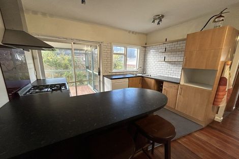 Photo of property in 52 Olliviers Road, Phillipstown, Christchurch, 8011