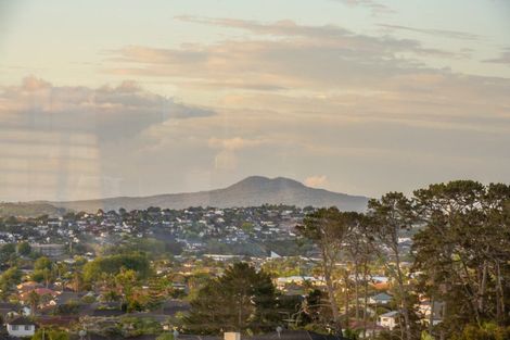 Photo of property in 45 Armstrong Farm Drive, East Tamaki Heights, Auckland, 2016