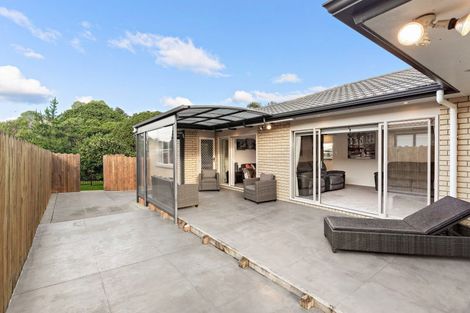 Photo of property in 6 Harobed Place, Weymouth, Auckland, 2103