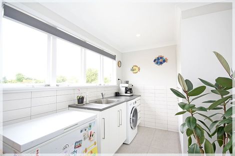 Photo of property in 35 Fairfield Road, Levin, 5510