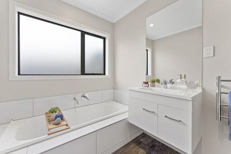 Photo of property in 15a Freyberg Street, Feilding, 4702