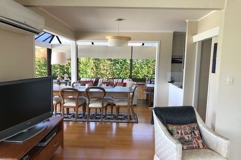 Photo of property in 15/1a Stanley Point Road, Stanley Point, Auckland, 0624