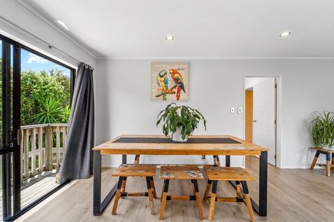 Photo of property in 32 Brandon Road, Manly, Whangaparaoa, 0930