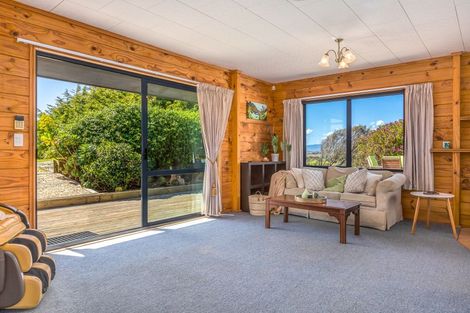 Photo of property in 338 Ngarara Road, Waikanae, 5391