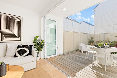 Photo of property in 7 Titoki Close, Matakana, Warkworth, 0985