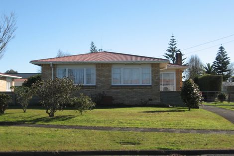 Photo of property in 21 Masefield Drive, Enderley, Hamilton, 3214