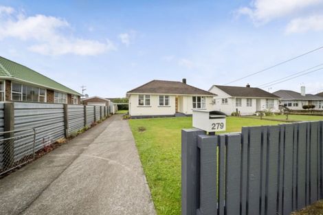 Photo of property in 279 South Road, Hawera, 4610