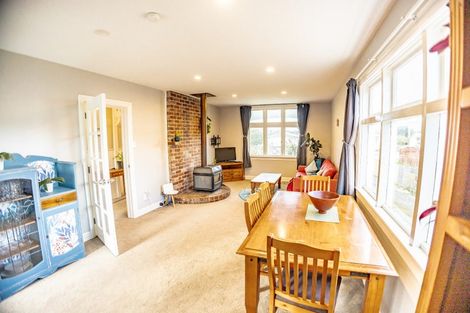 Photo of property in 25 Hugh Street, Sawyers Bay, Port Chalmers, 9023