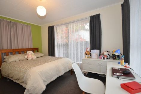 Photo of property in 33 Seymour Street, Hornby, Christchurch, 8042