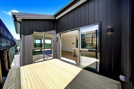 Photo of property in 76 Huanui Drive, Wainui, 0992