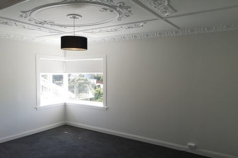 Photo of property in 50a The Parade, Island Bay, Wellington, 6023