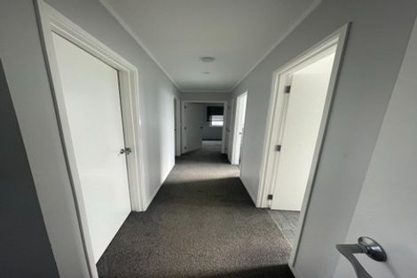 Photo of property in 4 Ririno Place, Manurewa, Auckland, 2102