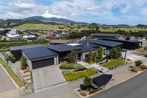 Photo of property in 46 Rangitahi Road, Raglan, 3225