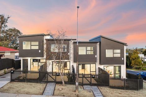 Photo of property in 15 Locket Road, Glenfield, Auckland, 0629