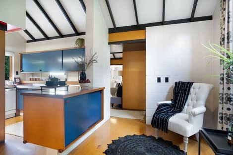 Photo of property in 12 Kempton Street, Greytown, 5712