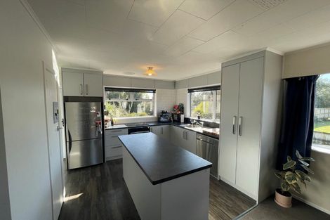 Photo of property in 1 Totara Terrace, Inglewood, 4330