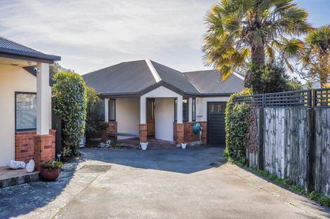 Photo of property in 6b Saint Leonards Square, Sumner, Christchurch, 8081