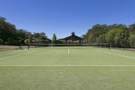 Photo of property in 7 Winnie Close, Acacia Bay, Taupo, 3330