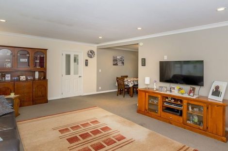 Photo of property in 318 Te Moana Road, Waikanae, 5036