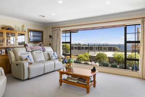 Photo of property in 6 Maniapoto Grove, Waipahihi, Taupo, 3330