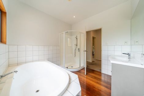 Photo of property in 8a Kiriwai Road, Paremata, Porirua, 5024