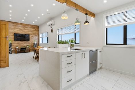Photo of property in 24 Lees Street, Dunedin Central, Dunedin, 9016