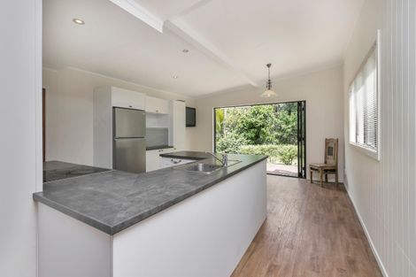 Photo of property in 78 Motutara Road, Muriwai, Waimauku, 0881