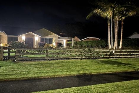 Photo of property in 17 Mahoe Glade, Patumahoe, Pukekohe, 2679