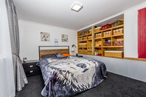 Photo of property in 7 Mcleod Street, Helensville, 0800