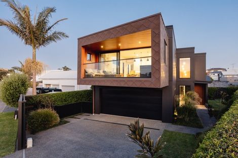 Photo of property in 12b Tay Street, Mount Maunganui, 3116