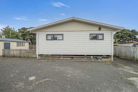 Photo of property in 49a Thatcher Street, Castlecliff, Whanganui, 4501