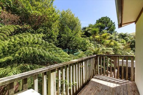 Photo of property in 150 Tirohanga Road, Tirohanga, Lower Hutt, 5010