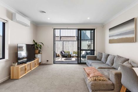 Photo of property in 20 Orona Place, Takanini, 2112