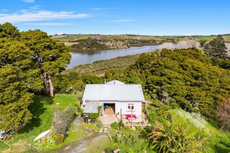 Photo of property in 227 Mountain Road, Maungaturoto, 0587
