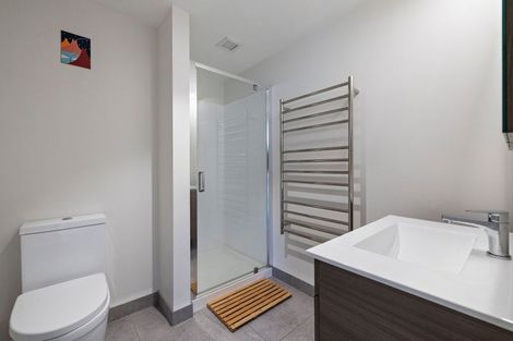 Photo of property in Toru Apartments, 702/10 Copper Beech Avenue, Frankton, Queenstown, 9300