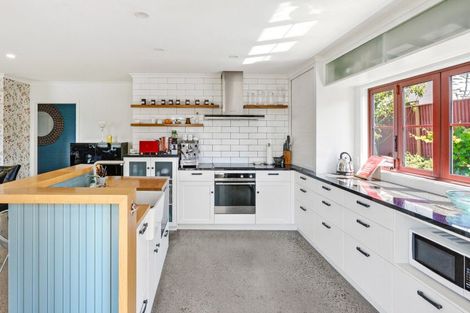 Photo of property in 2 Ray Street, Cromwell, 9310