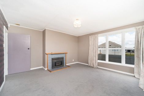 Photo of property in 3 Montrose Place, Takaro, Palmerston North, 4412