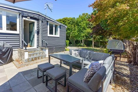 Photo of property in 8 Winara Avenue, Waikanae, 5036