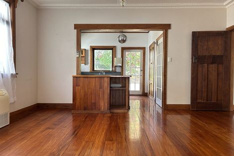 Photo of property in 28 Burrows Avenue, Karori, Wellington, 6012