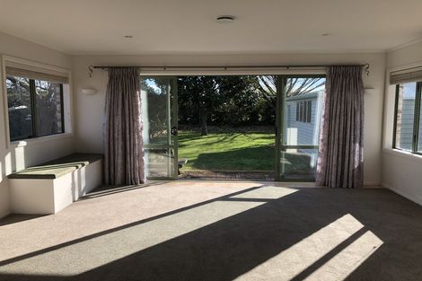Photo of property in 70 Whincops Road, Halswell, Christchurch, 8025
